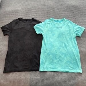 Gymshark Black and Aqua Camo Pattern Tees